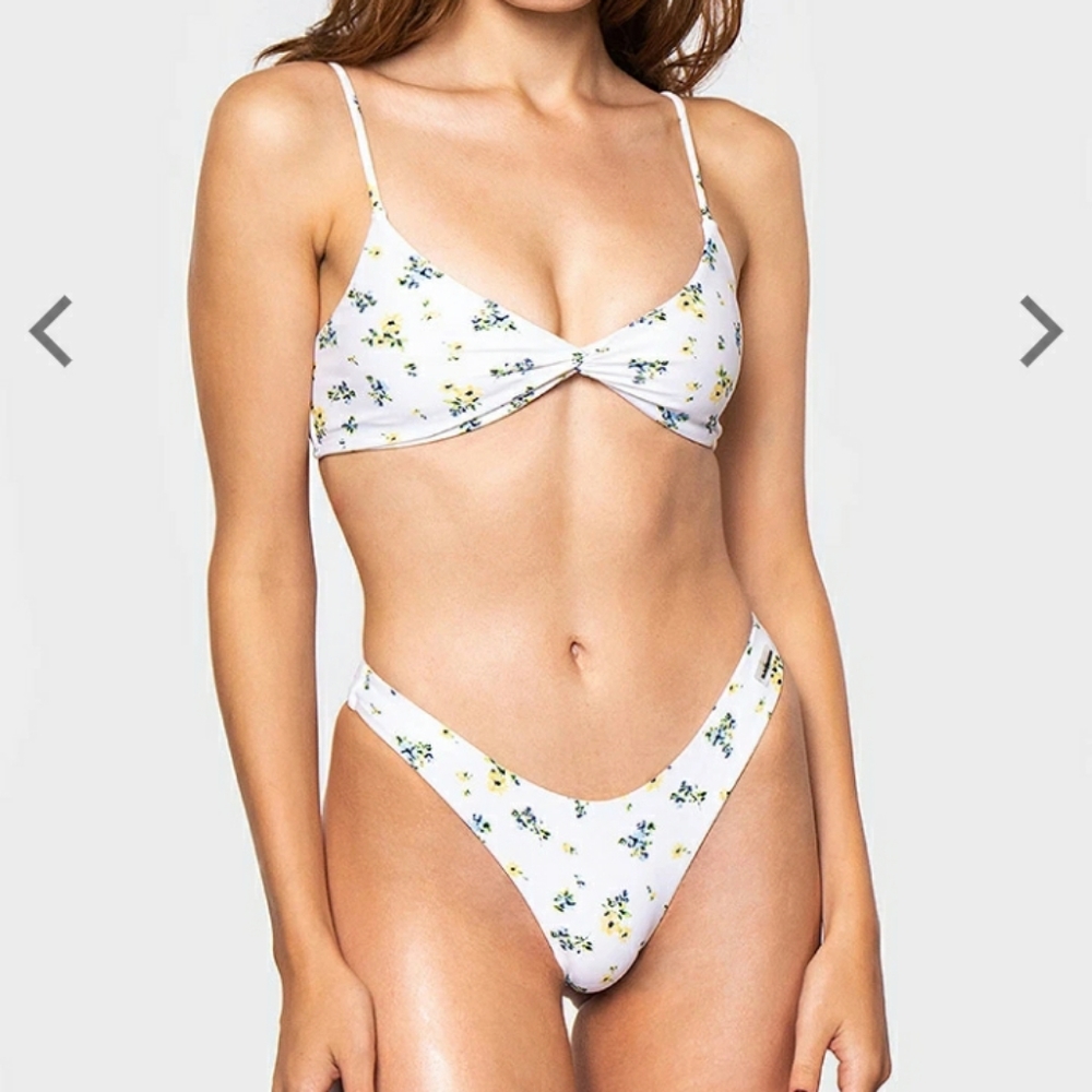 Blackbough swim top and bottoms NWT
